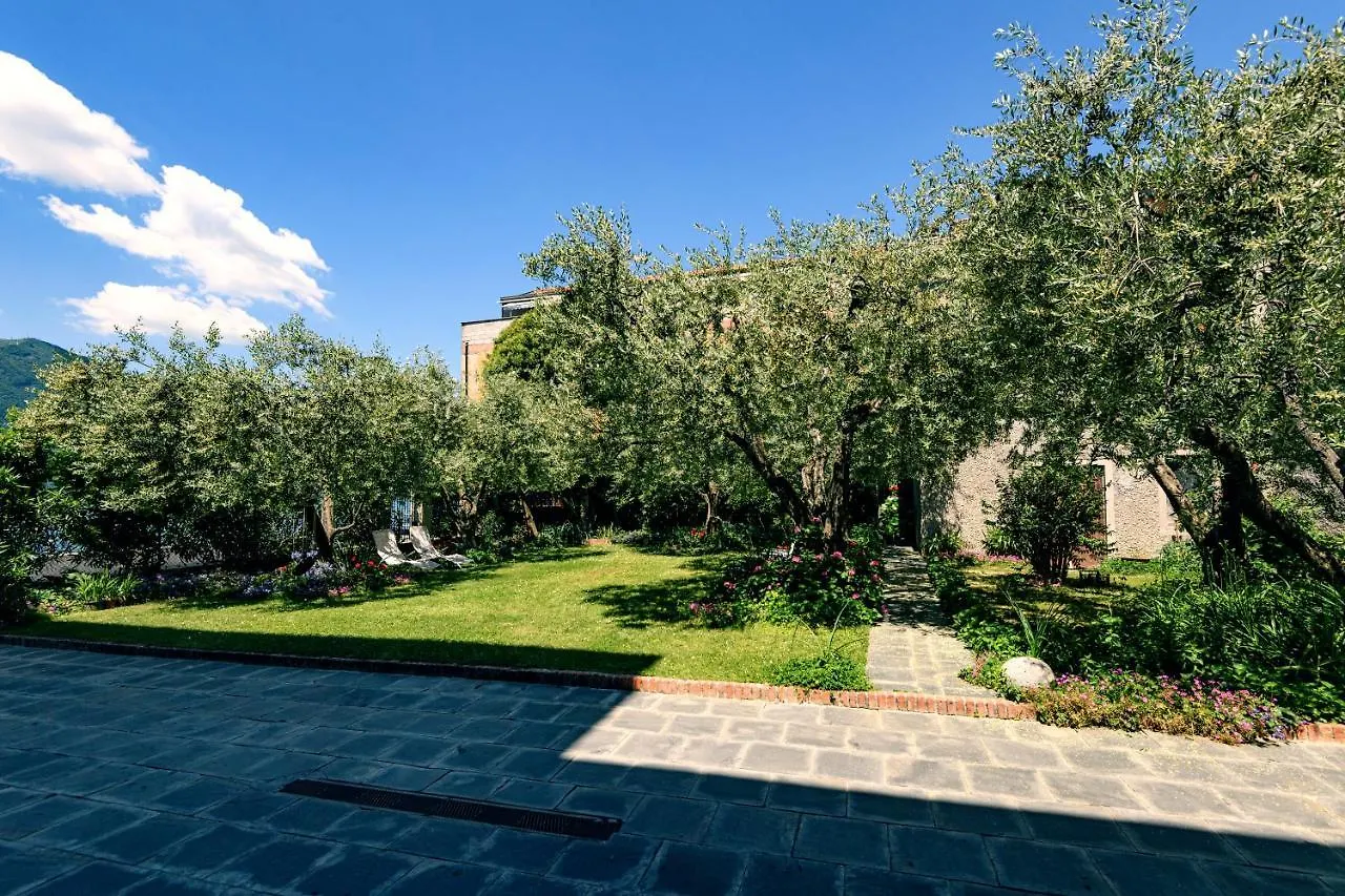 Residenza Di Prestigio In Riva Al Lago Marone Loft