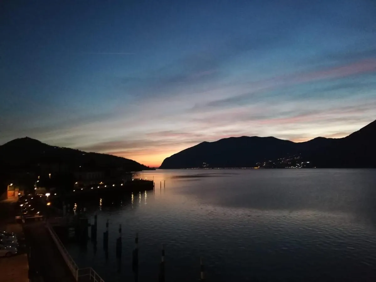 Residenza Di Prestigio In Riva Al Lago Marone Loft 0*,  Italy