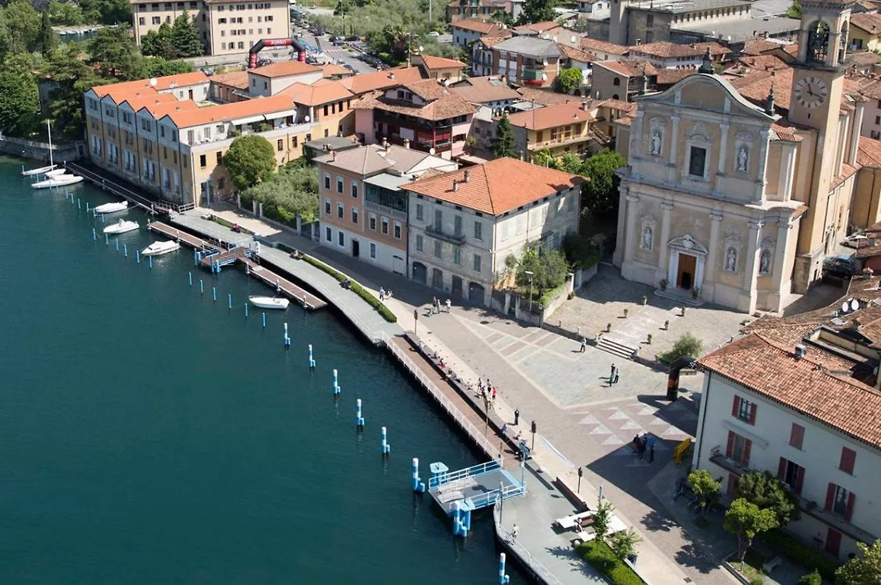 Residenza Di Prestigio In Riva Al Lago Marone Loft Holiday home