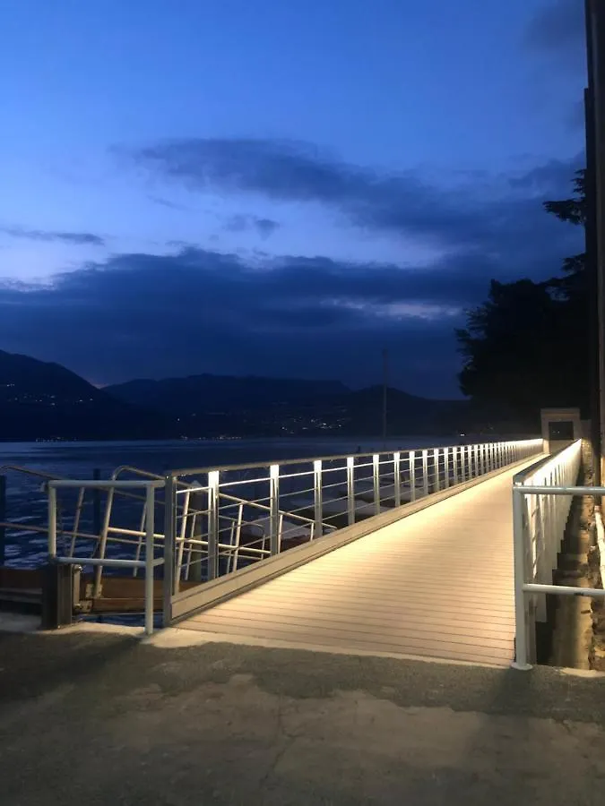 Residenza Di Prestigio In Riva Al Lago Marone Loft 0*,  Italy