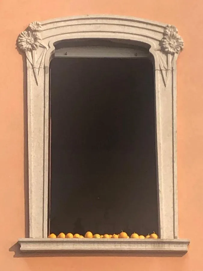 Residenza Di Prestigio In Riva Al Lago Marone Loft